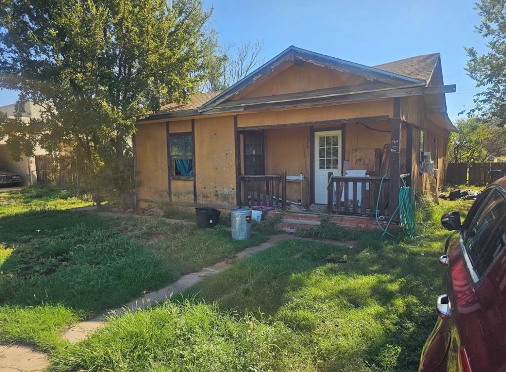 628 Hickory St, Colorado City