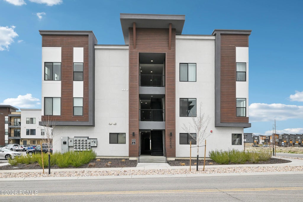 6523 Serviceberry Drive A304, Park City