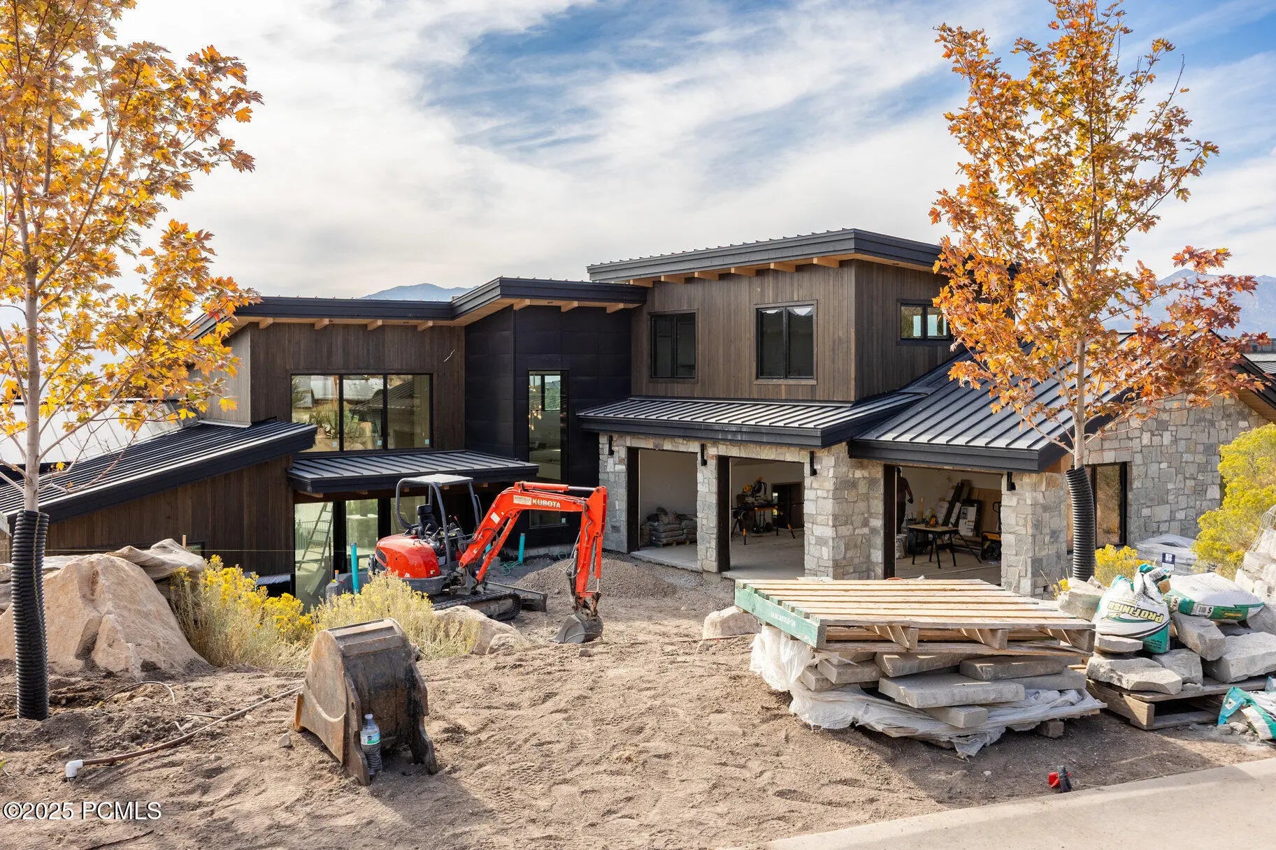 Photo of Listing #12400120