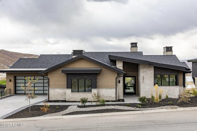 1577 W Skyridge Drive, Mayflower Mountain