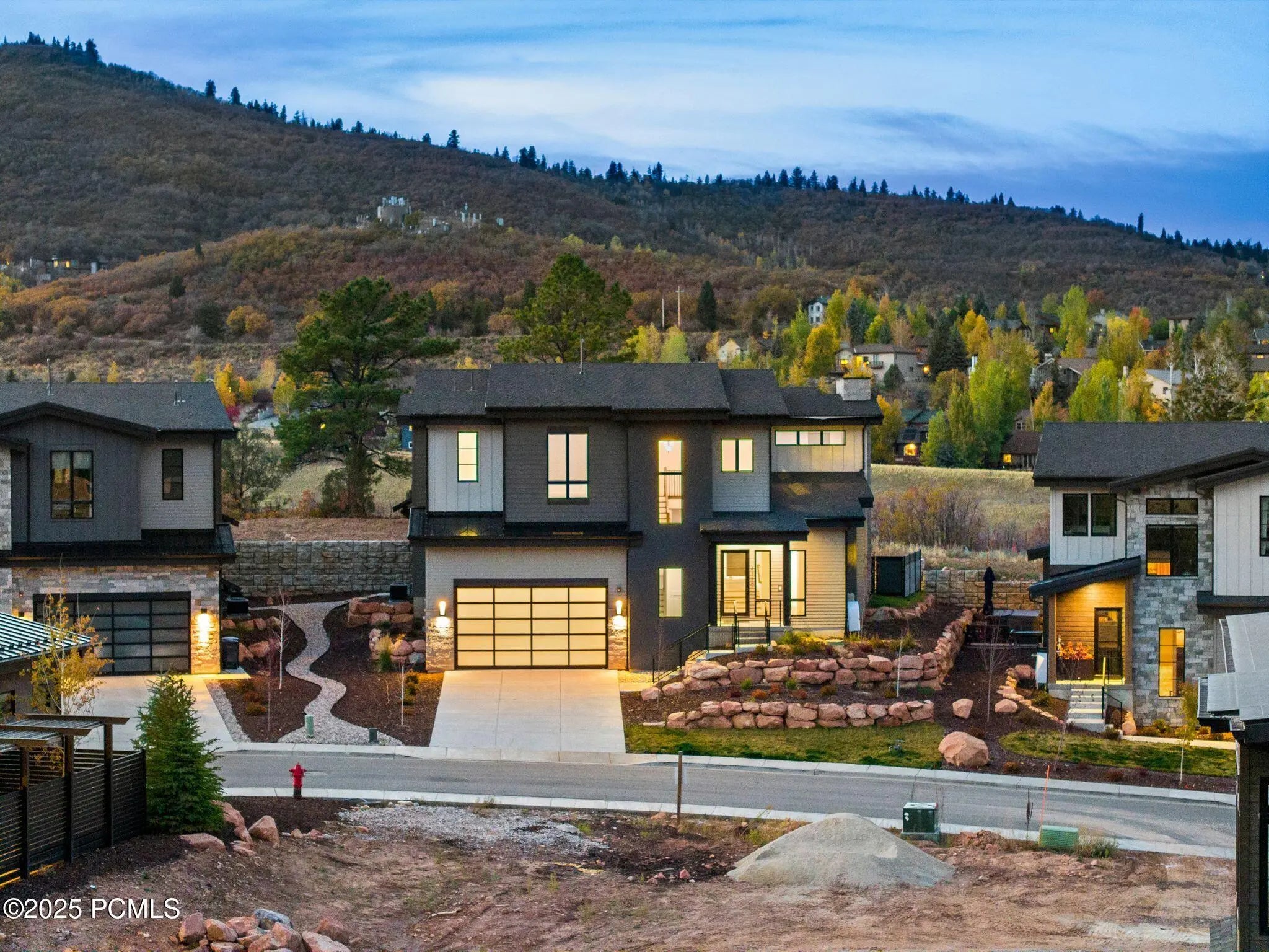 Photo of Listing #12501605