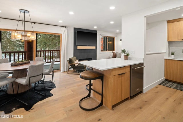 401 Silver King Drive 44, Park City