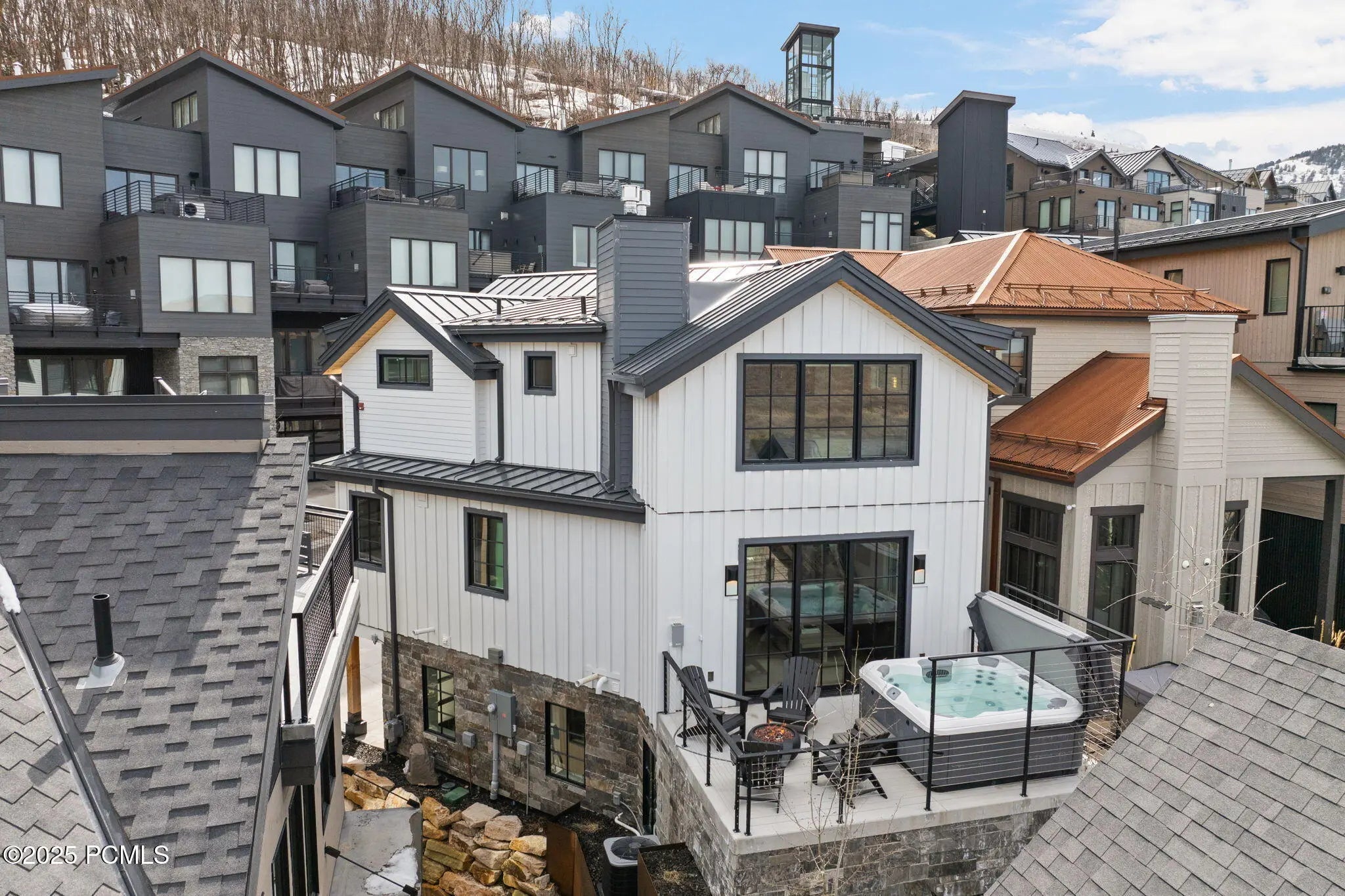 Photo of Listing #12501473