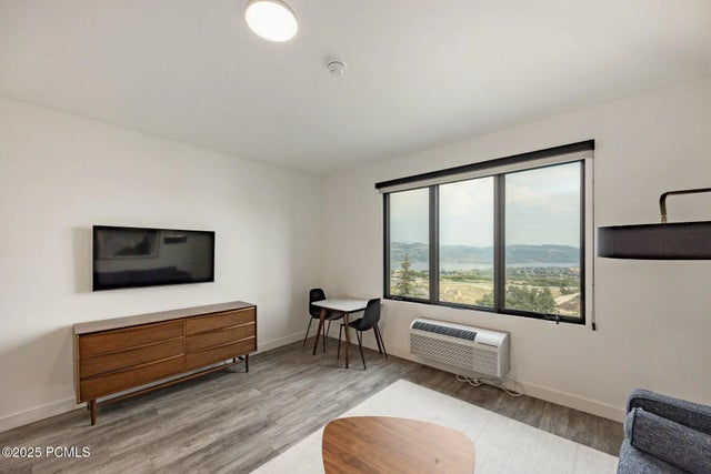 2303 W Deer Hollow Road 1118, Park City