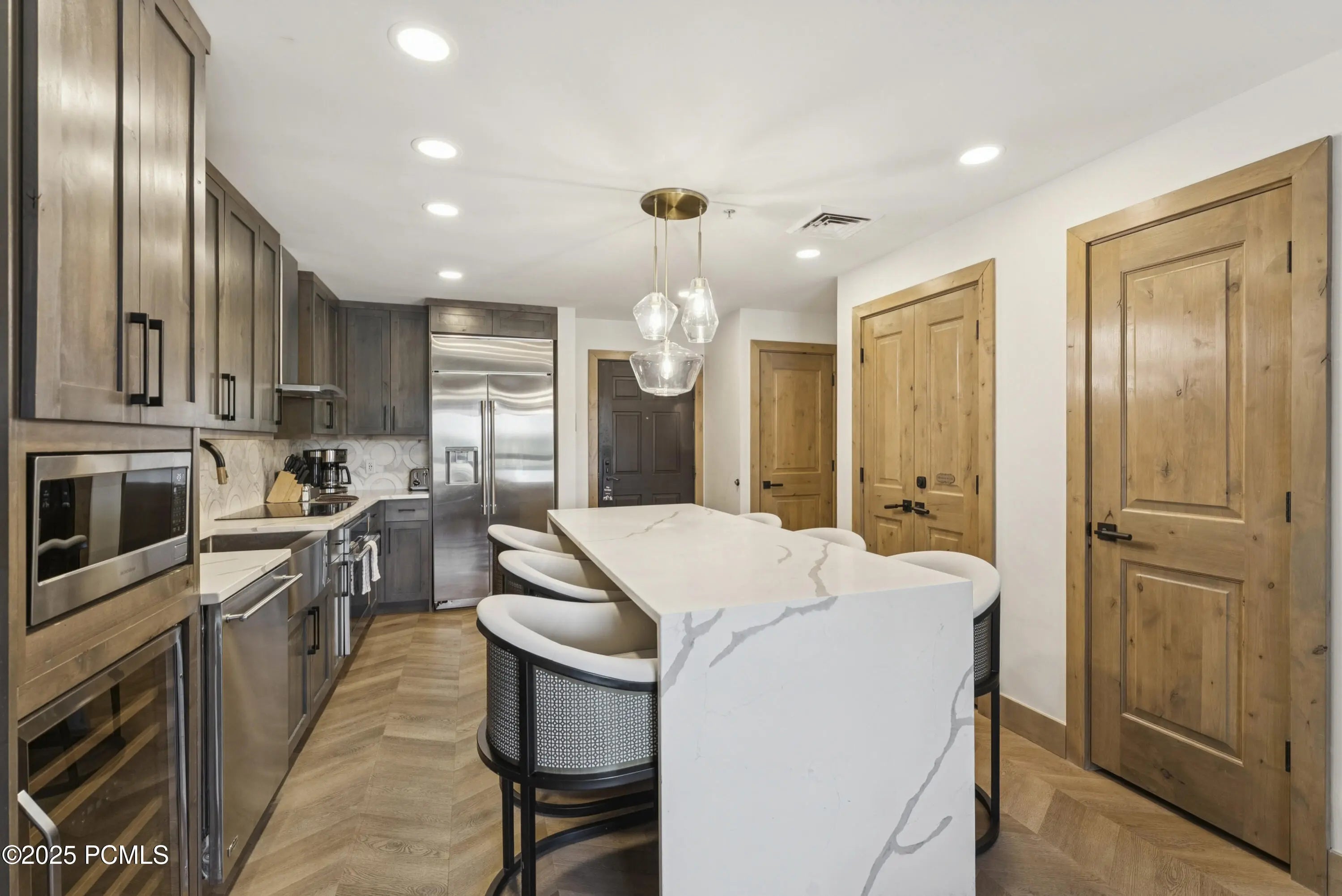 Photo of Listing #12503642