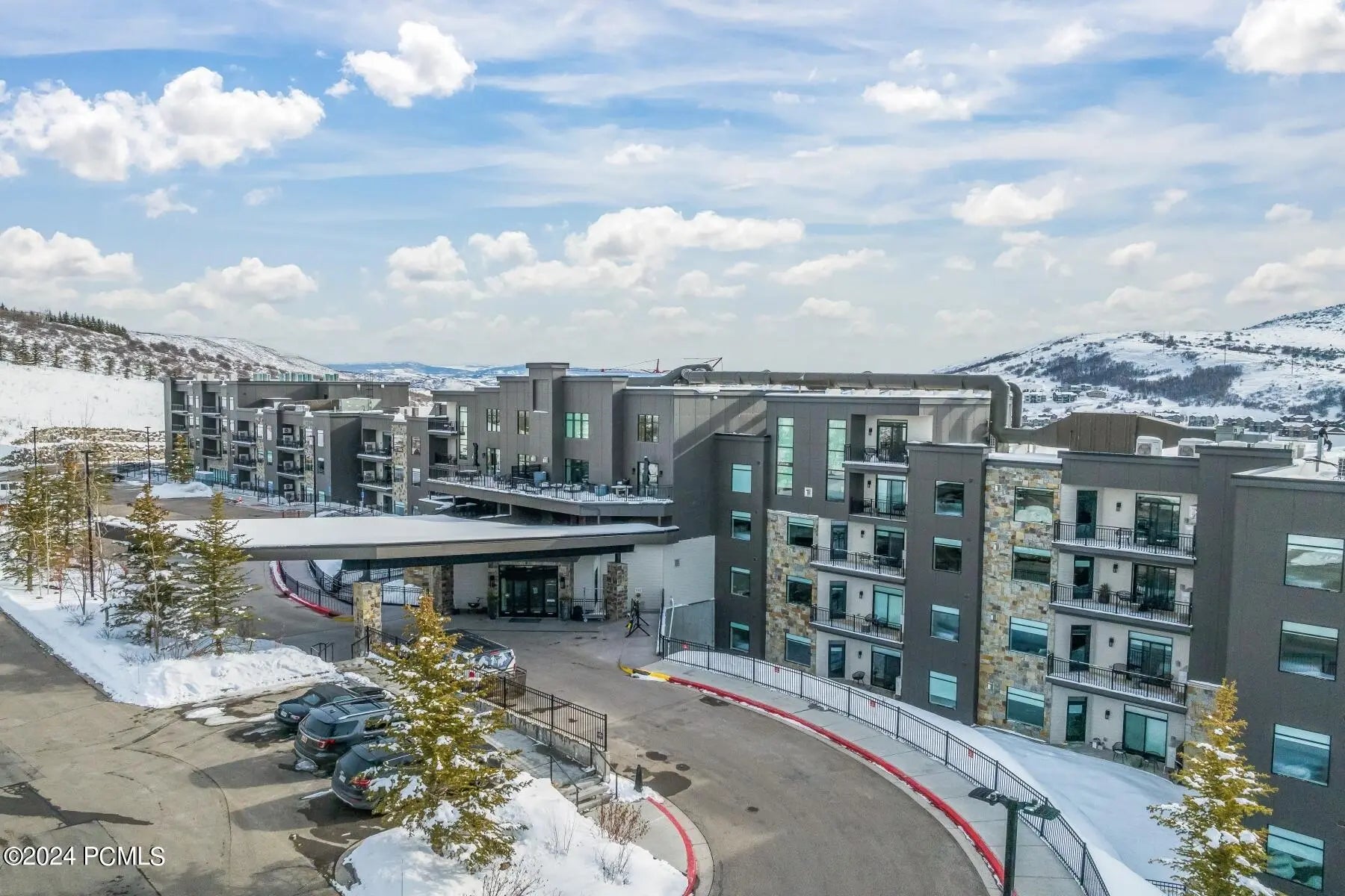 Photo of Listing #12503717