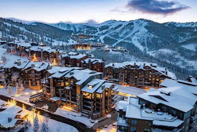 7697 Village Way Penthouse 404, Park City