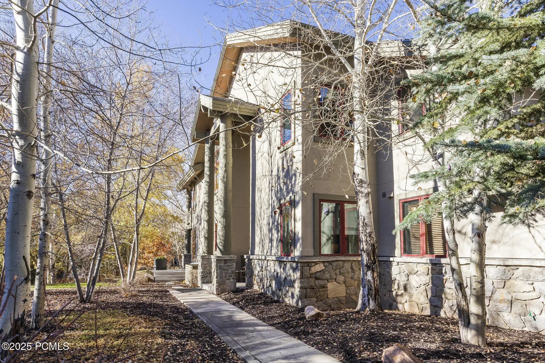 Photo of Listing #12504755