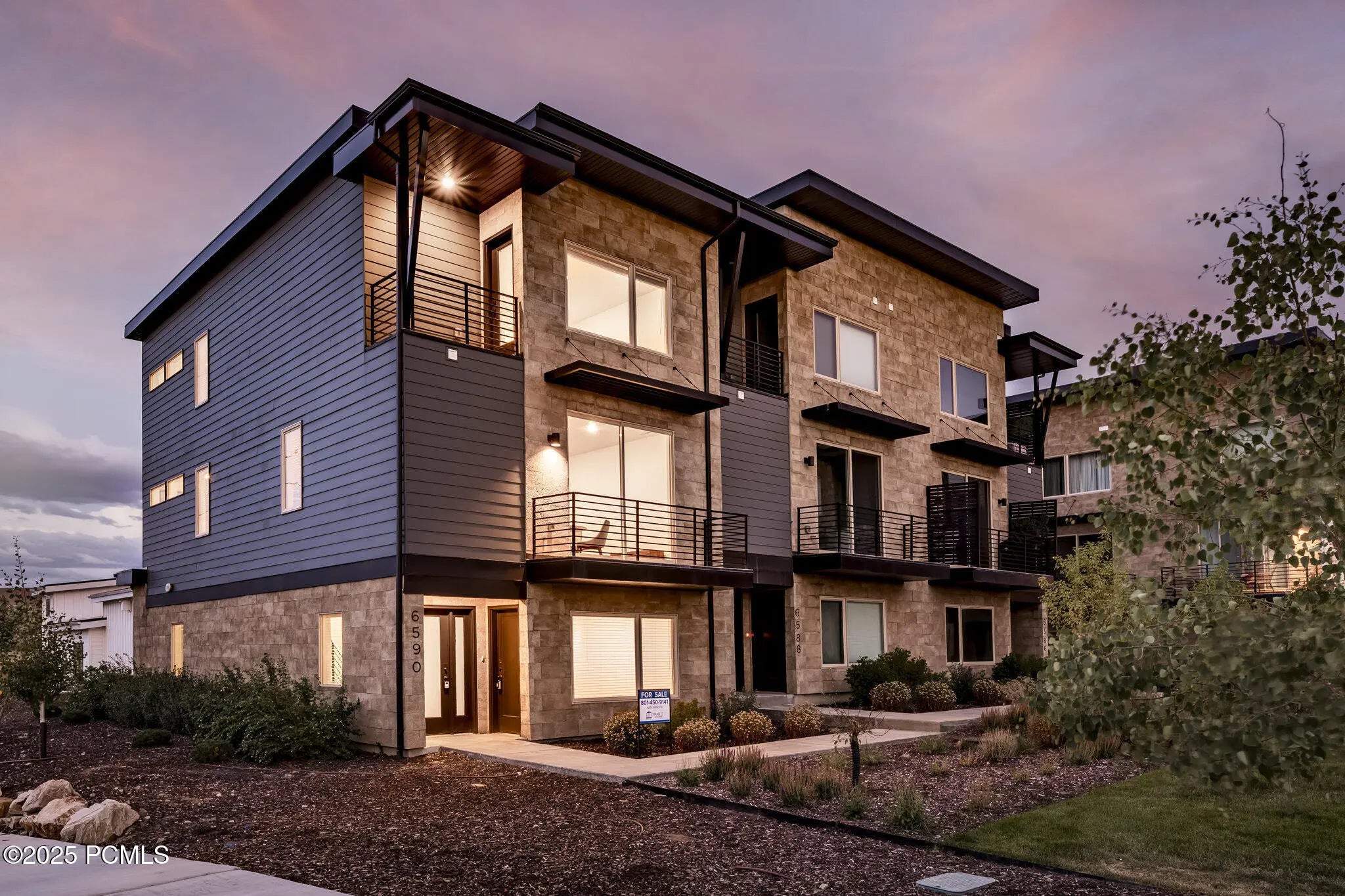 Photo of Listing #12504136