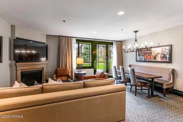 2100 W Frostwood Boulevard 4137, Park City