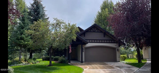 1084 Matterhorn Court, Midway