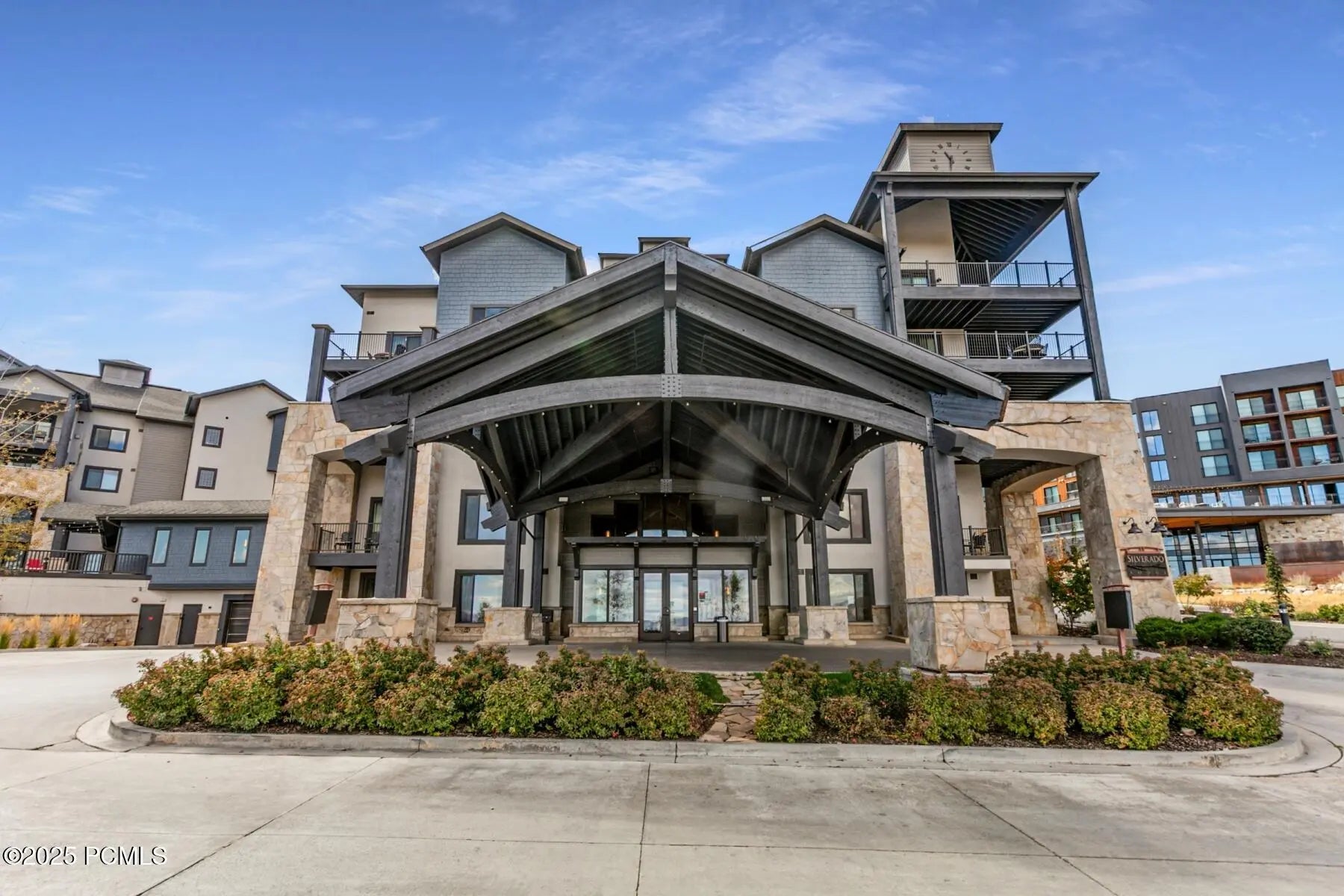 Photo of Listing #12504341