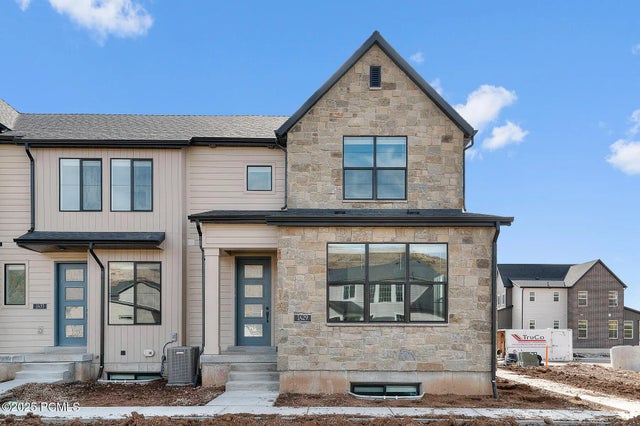 1429 Electric Avenue, Francis