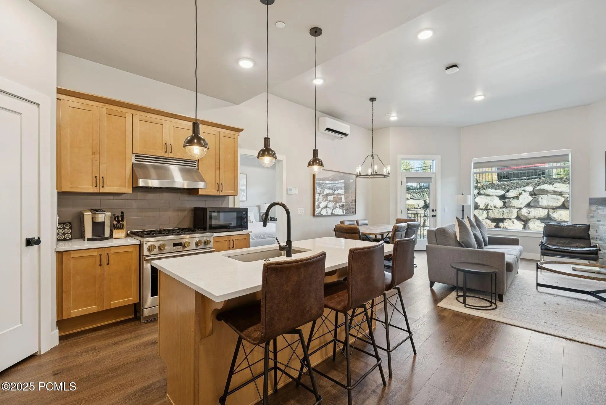 Photo of Listing #12504736