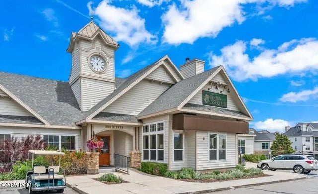 900 Bitner Road Apt B37, Park City