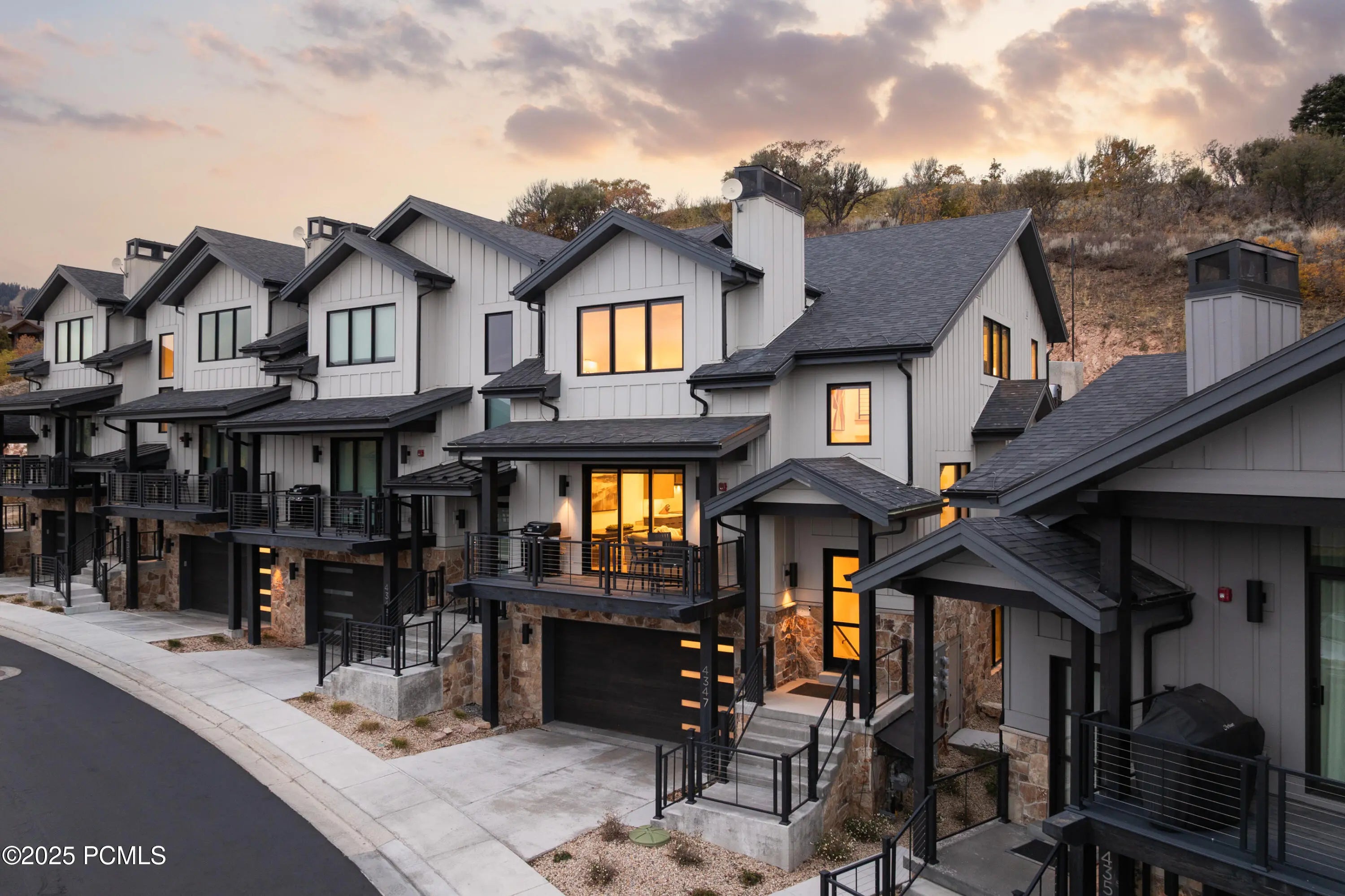 Photo of Listing #12504745