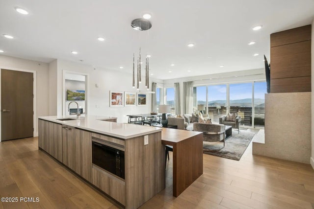 2752 High Mountain Road 408, Park City