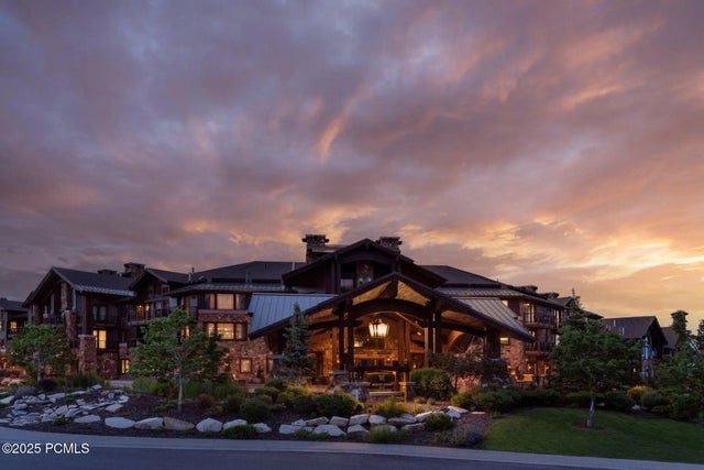 2100 W Frostwood Boulevard 4127, Park City