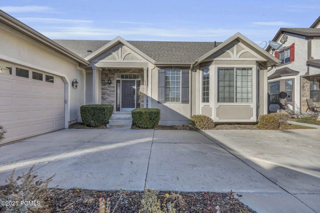 832 E Michie Lane, Midway