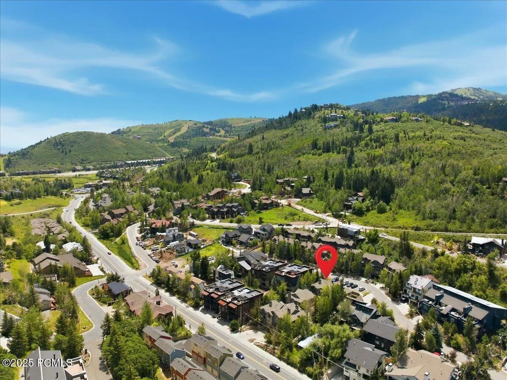 568 Deer Valley Drive 8b, Park City