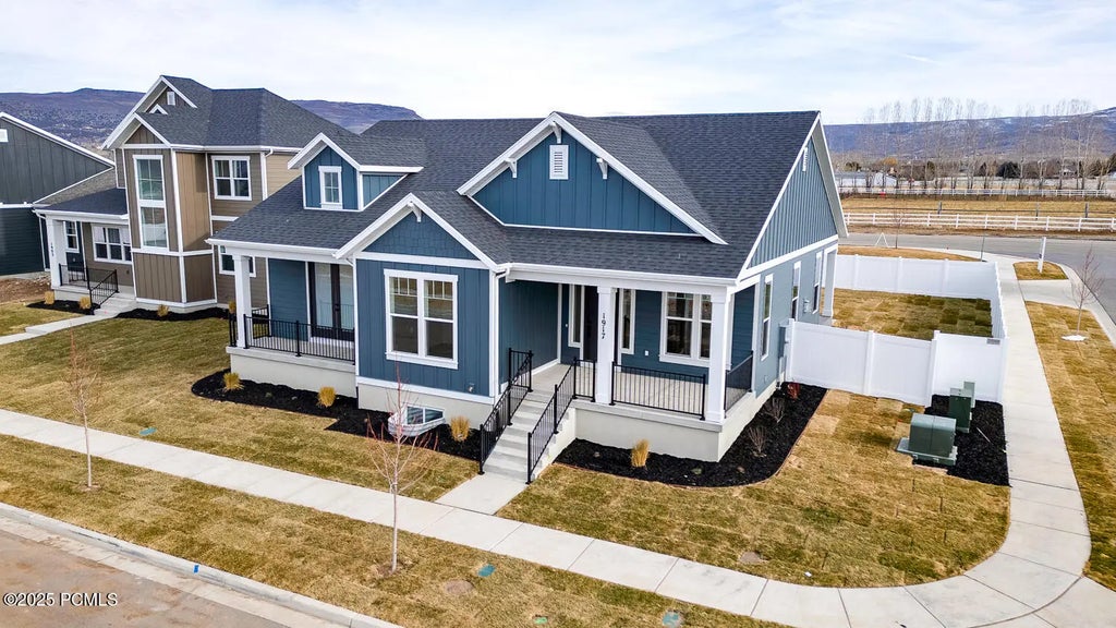 1917 S 1160, Heber City