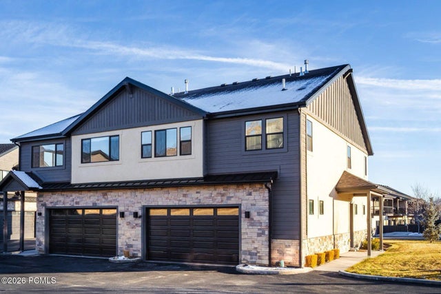 554 N 1150 47, Midway