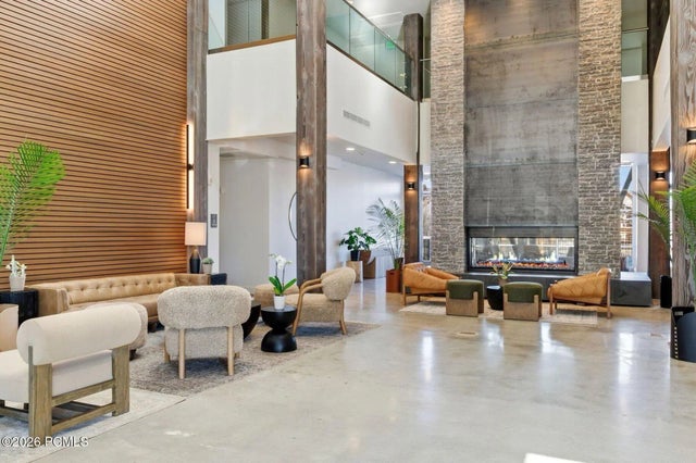 1364 W Stillwater Drive R2026, Mayflower Mountain