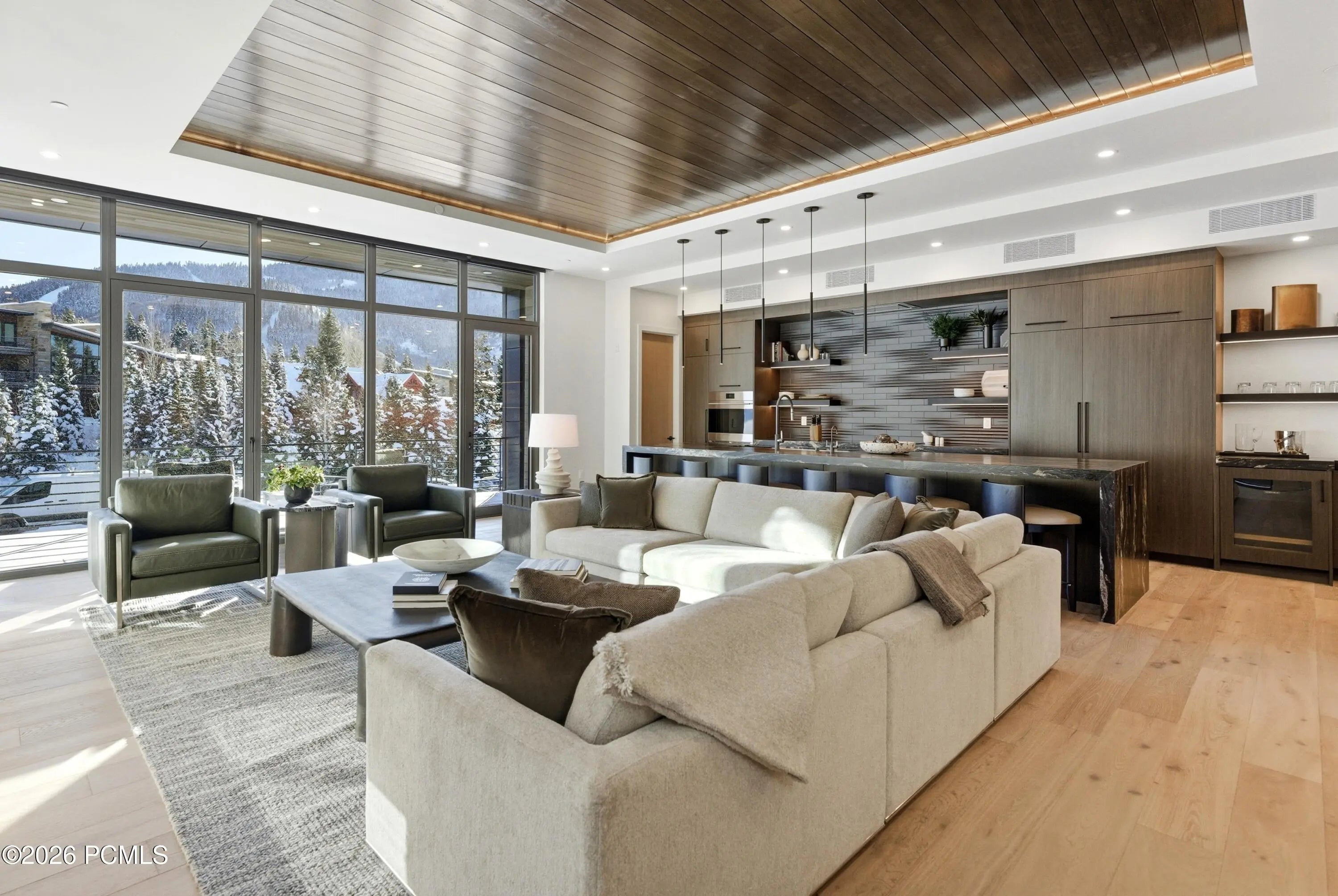 Photo of Listing #12600089