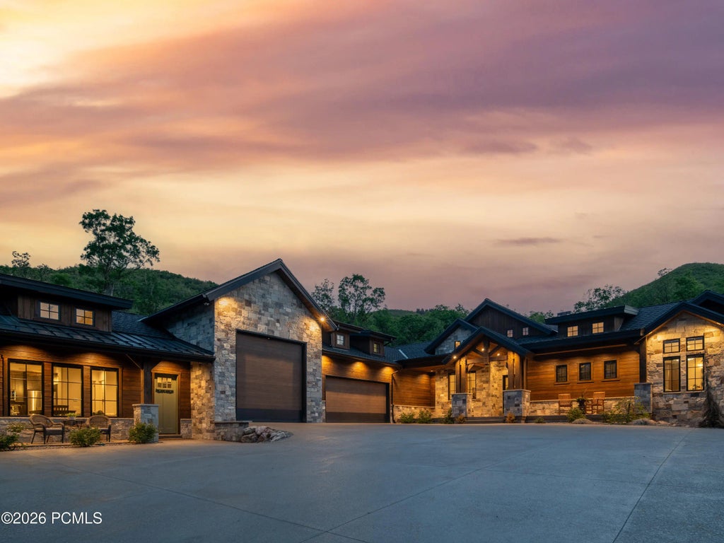 1156 N Valley View Drive, Eden