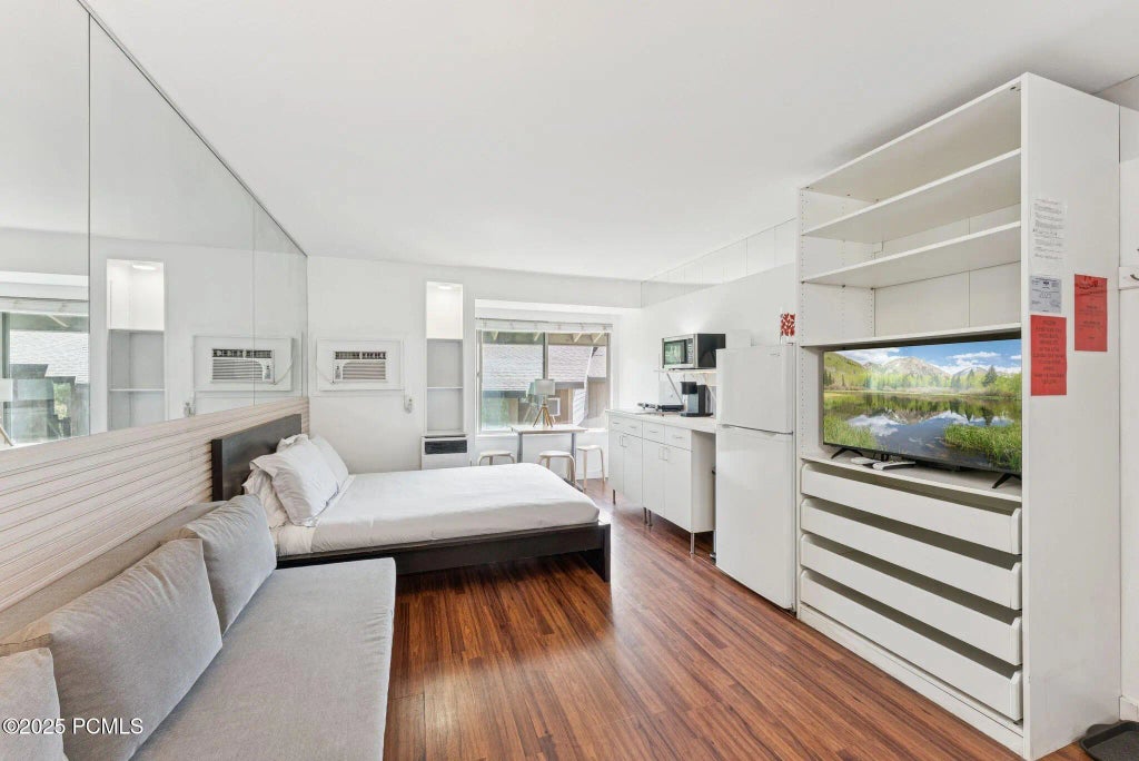 2015 Prospector Avenue 129, Park City