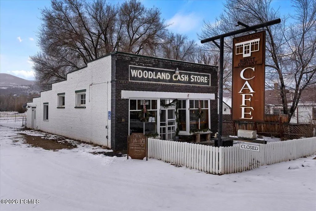 2734 E State Road, Woodland Property Listing: MLS® #12600513