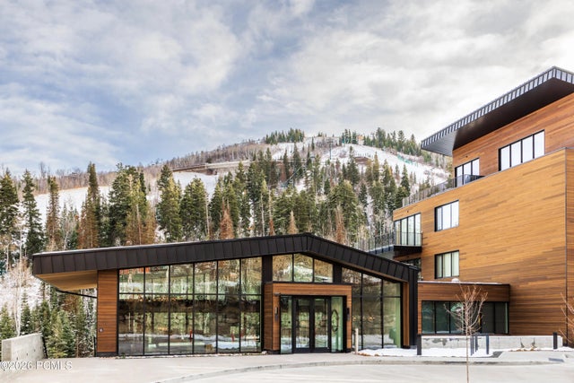 3267 W Deer Hollow Road 2304, Park City