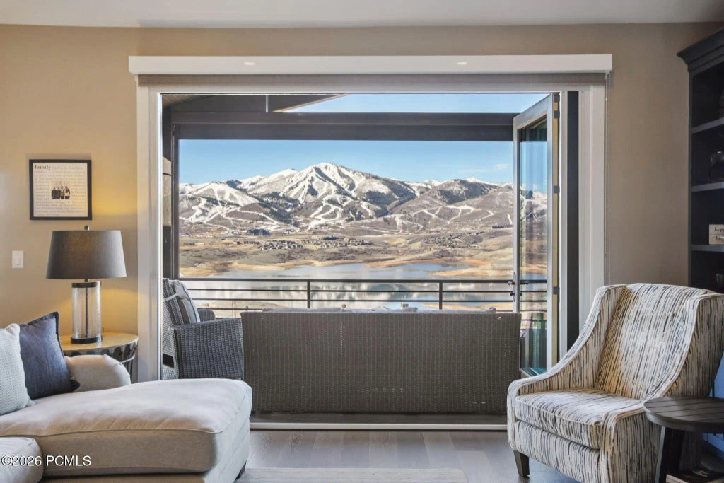 11125 N Shoreline Drive, Hideout