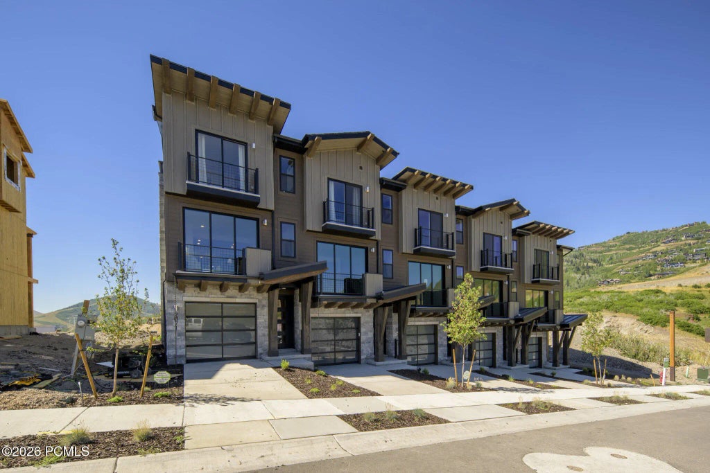 2071 Pinnacle Lane H1, Heber City