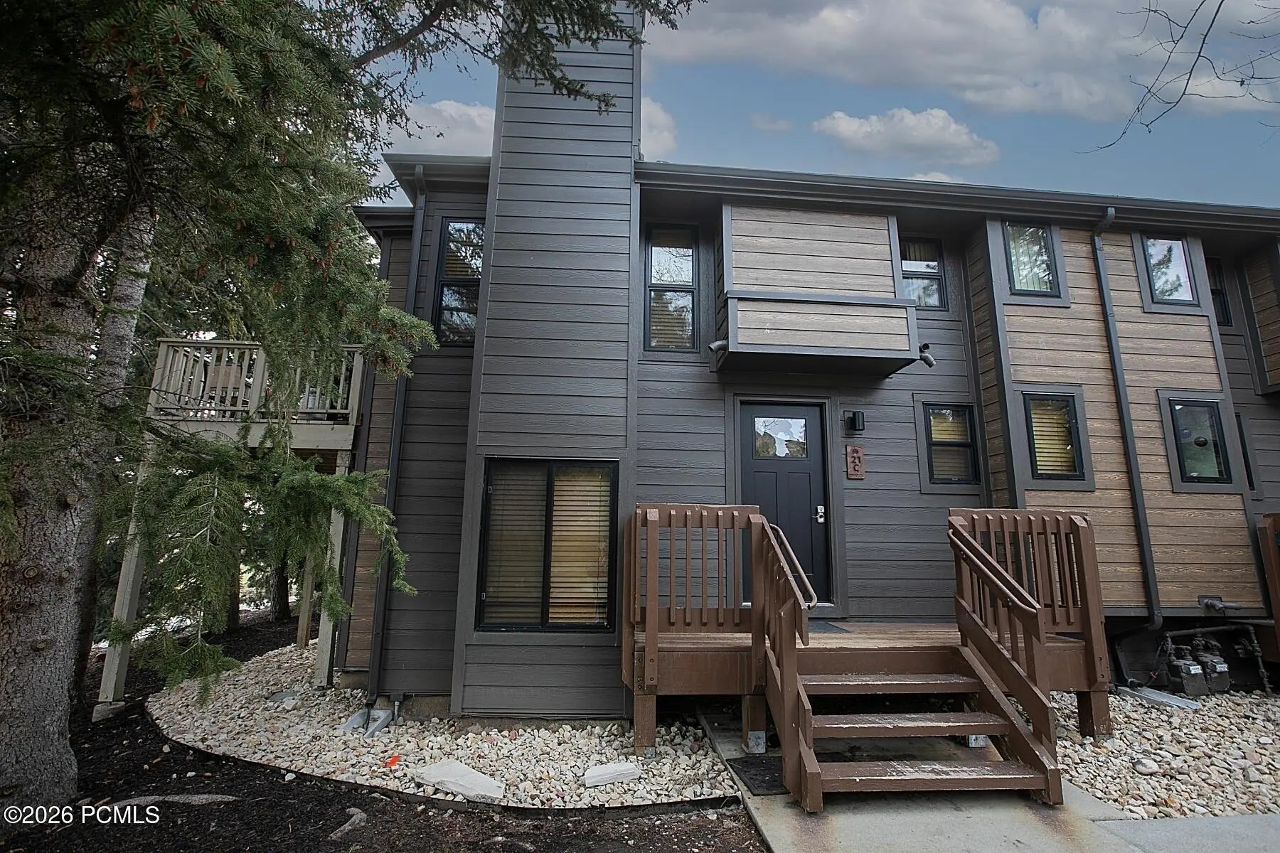 Photo of Listing #12600942