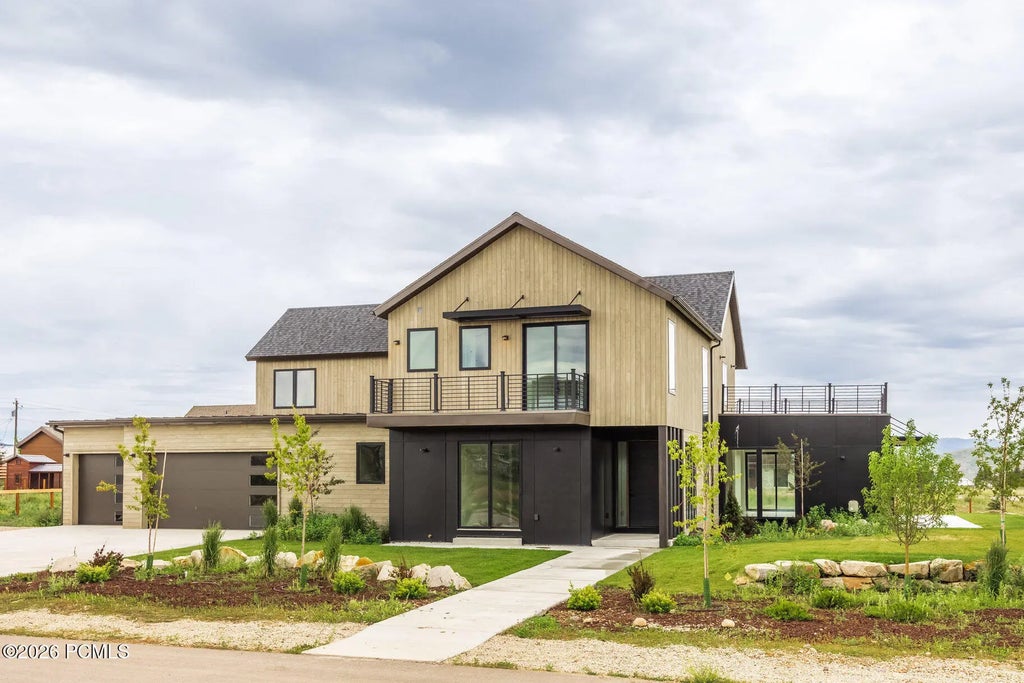 798 Lazy Way, Francis