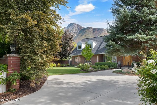 2508 E Murray Holladay Road, Holladay
