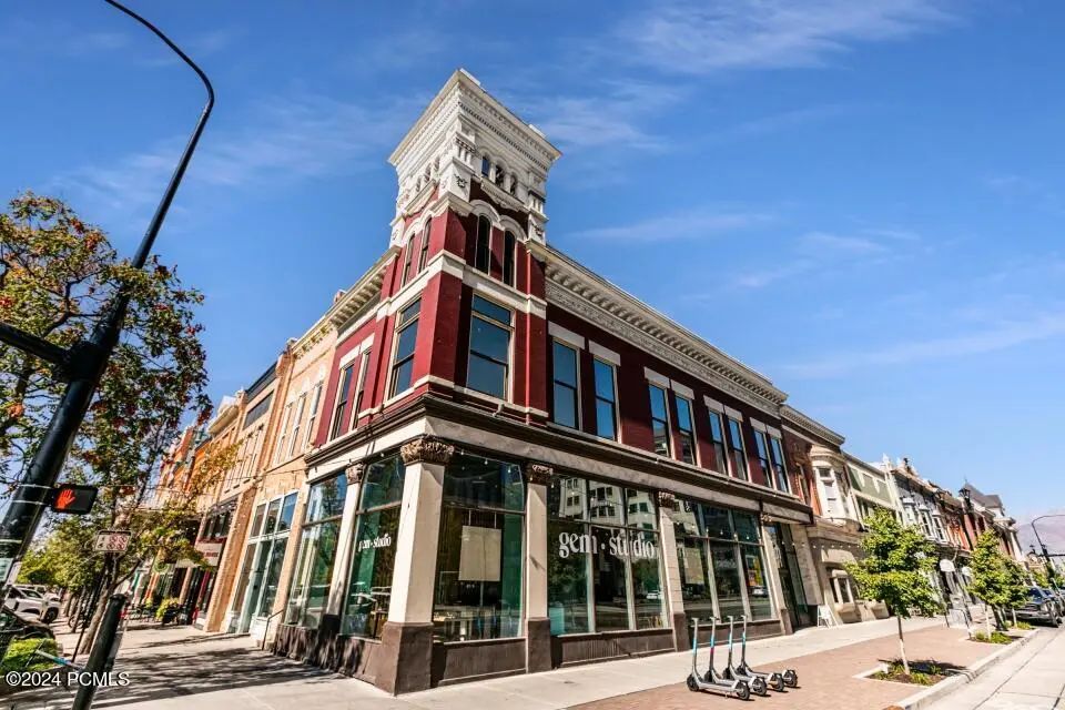 55 N University Avenue 203, Provo