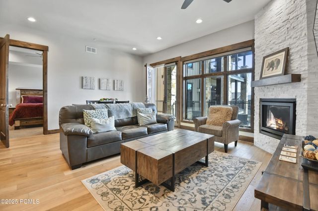 3793 Blackstone Drive 2h, Park City