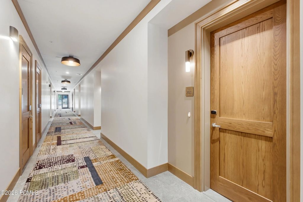 700 N Homestead Drive Bldg 23 Unit 102, Midway