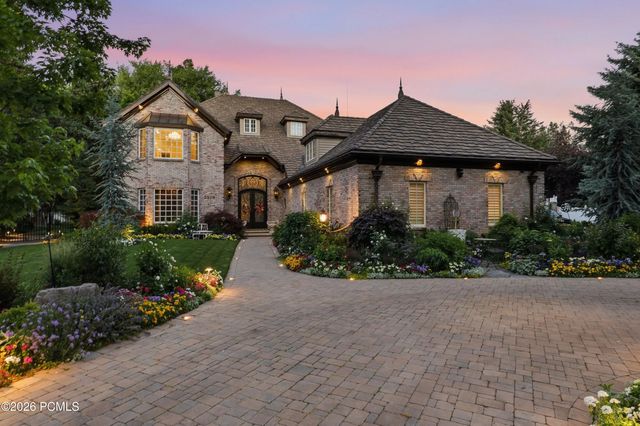 5579 S Walker Woods Lane, Holladay