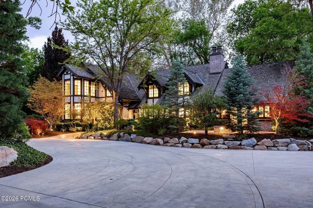 2400 E Walker Lane, Holladay