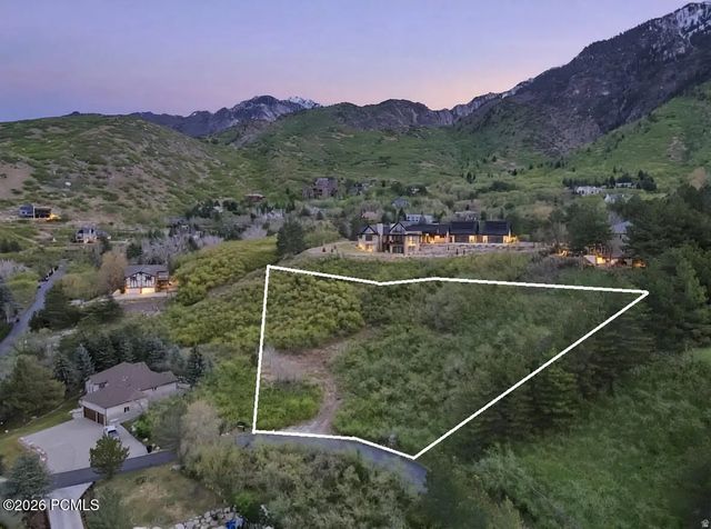 10667 S Hidden Ridge Lane, Sandy