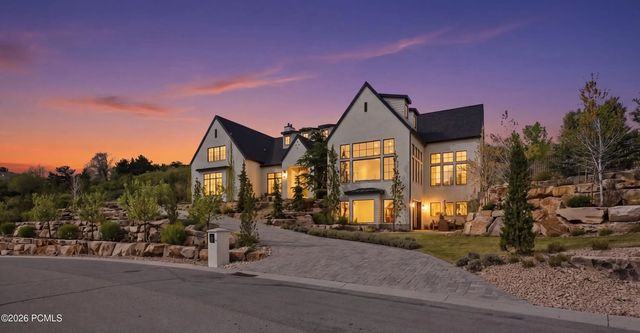 11 Cross Hill Lane, Sandy