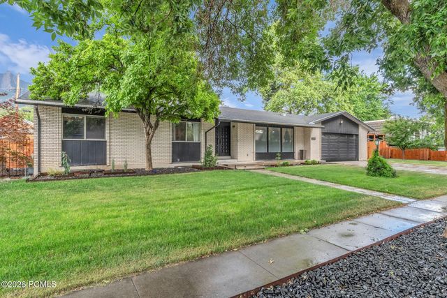 5629 S Laurelwood Street, Holladay