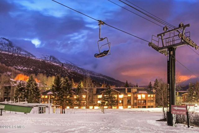405 Silver King Drive 105, Park City