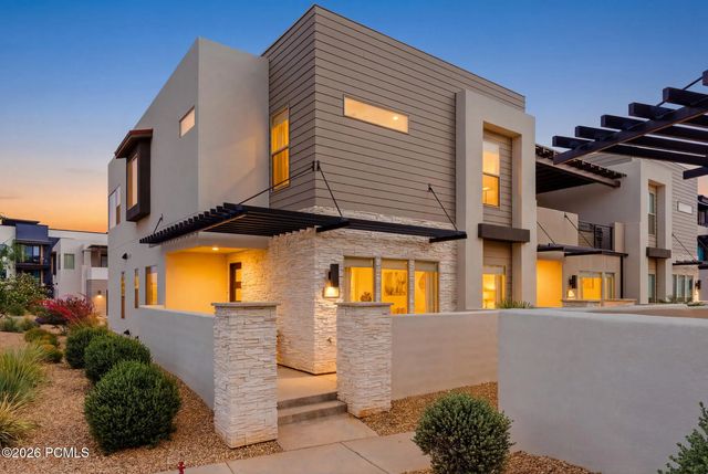 5465 S Lula Bay Place, St. George