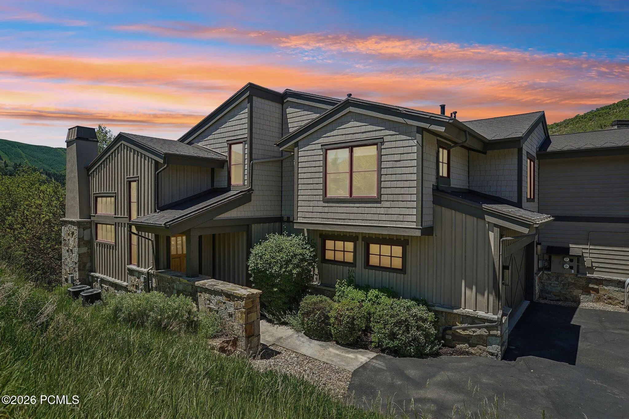 Photo of Listing #12602832