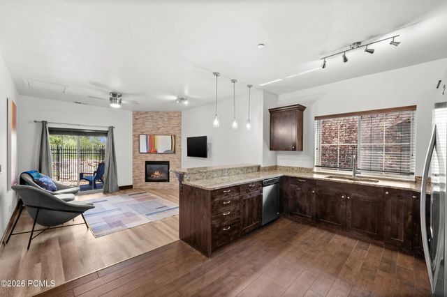 5461 N Luge Lane 2104, Park City