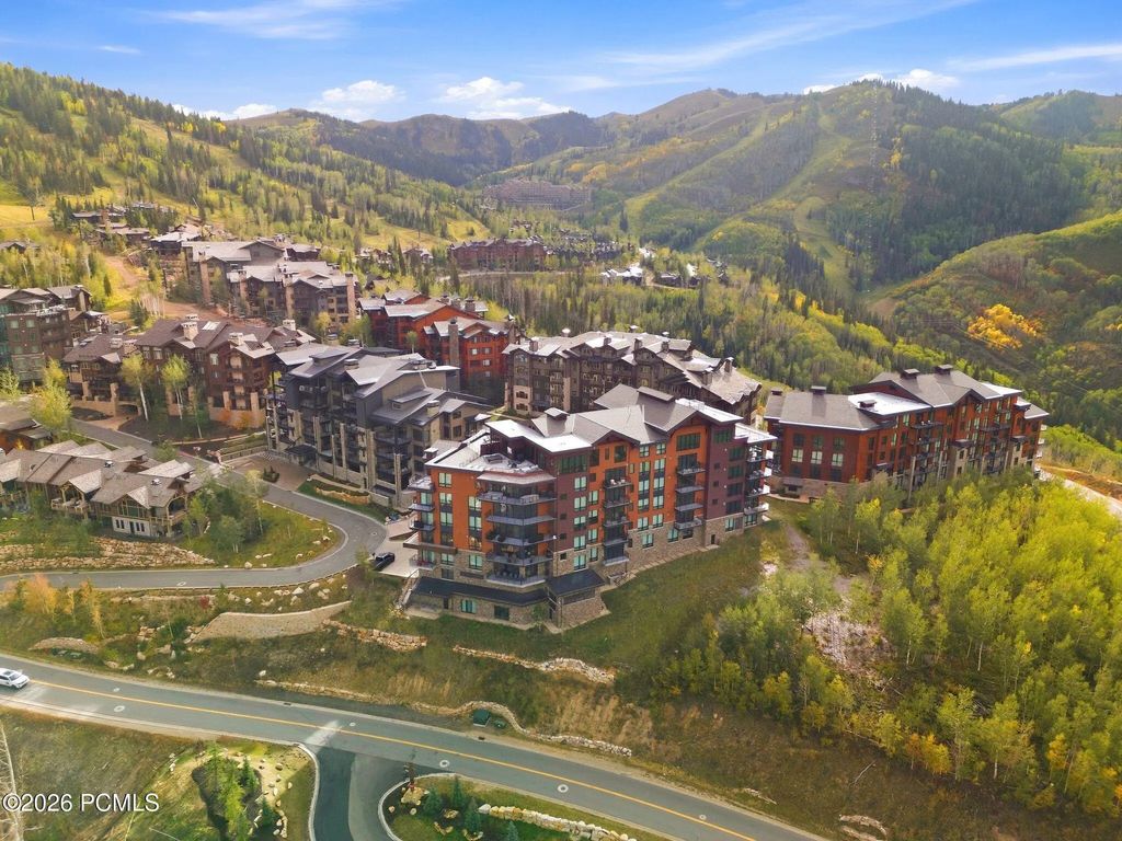 7677 Village Way 103, Park City